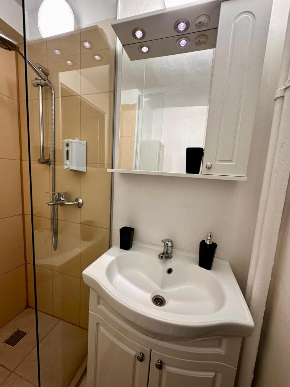 Amzei Apartment Bucuresti Bagian luar foto